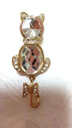 SWAROVSKI スワロフスキー 使用 猫 ねこ ネコ ブローチ しっぽ稼働
