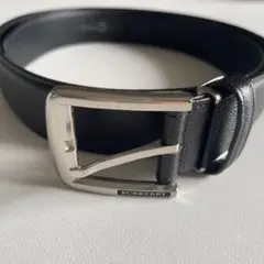 BURBERRY ブラックレザーベルト