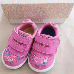 Item thumbnail for item 73a69260-920e-4e01-a674-bd9d57272125