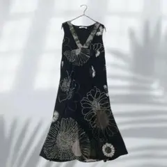 アーモワールカプリス ノースリーブワンピース Aライン Vネック 総柄 6241