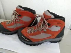 モンベル タイオガブーツ 登山靴 トレッキングシューズ