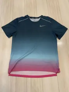 NIKE ナイキ　風車　ランニングウェア