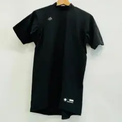 【DESCENTE】タグ付き　未使用品　インナー　半袖　Ｌサイズ　ストレッチあり