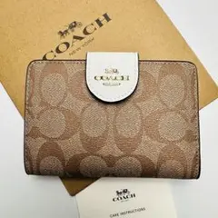 コーチ2折り財布Coach