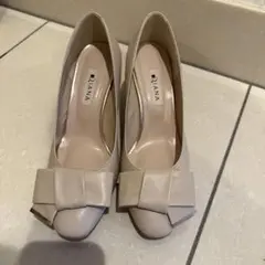 【美品】Diana リボン付きパンプス　中ヒール