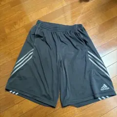 adidas バスパン
