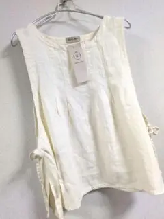 新品　サマンサモスモス　綿麻ツイルタックベスト　オフ