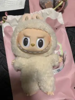 THE MONSTERS Excting Macaron ぬいぐるみシ　ラブブ