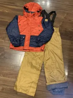 男の子 スノボウェア 上下セット 130㎝ オンヨネ