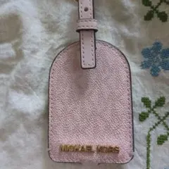 MICHAEL KORS ピンク キーホルダー　タグ