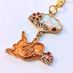うさぎと扇子のキーホルダー