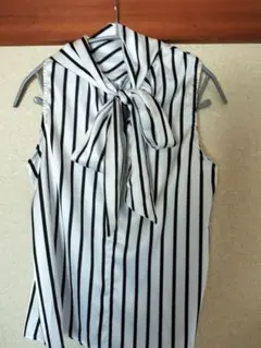 ノースリのブラウス