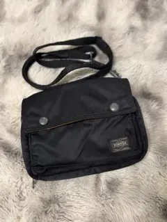Item thumbnail for item b0465dab-81ca-4ee1-ac48-24a1670e211d