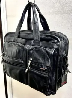 トゥミ 96516DH レザーT‐Pass MIDスクリーンPCブリーフ　美品 2025年最新】96516 TUMIの人気アイテム - メルカリ