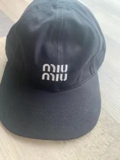 miu miu 黒 ベースボールキャップ M