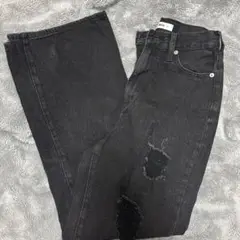 ダメージブラックデニムパンツ