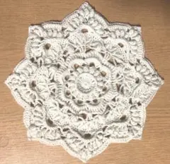 立体ドイリー　オフホワイト 直径24cm