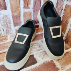 【美品】 HIMIKO （24.5）ビジュー バックル　スリッポン　スニーカー
