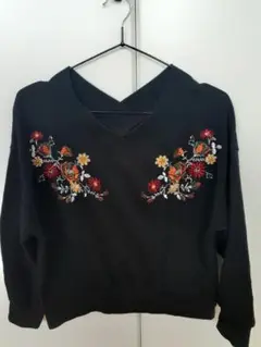 【最終値下げ】E hyphen world gallery　花刺繍　スウェット