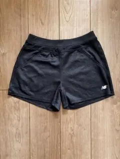 New Balance グレー ショートパンツ M
