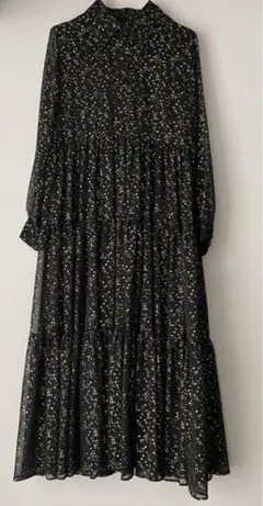 AMERI 星柄 長袖ティアードワンピース Ameri VINTAGE（ロングワンピース/マキシワンピース）のフリマ