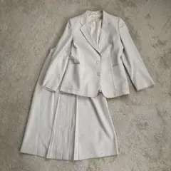 スカートセットアップ　スーツ上下11号　ベージュ　FLORAL