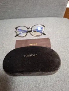 TOM FORD ブラウンフレーム ブルーライトカットレンズ