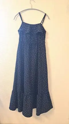 ネイビー ドット柄 キャミワンピース　GU　夏服　ウエス締め付け無し