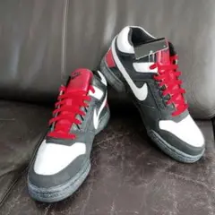 未使用 タグ付 Nike 天然皮革 スニーカー ホワイト/ブラック/レッド 27
