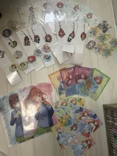 五等分の花嫁 グッズ 缶バッチなど 特大マルチクロス未開封