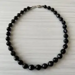 ブラックファセットカットビーズネックレス