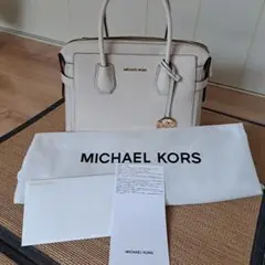 期間限定出品　MICHAEL KORS ホワイトショルダーバッグ