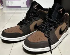 Item thumbnail for item e8a64a3d-3225-4a93-91e5-6381e657632a