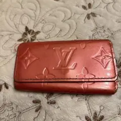 ルイビィトン　キーケース　ヴェルニ　ピンク
