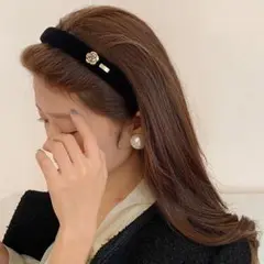 売れてます♡　カチューシャ　ブラック　ゴールド　花　髪留め　フォーマル　バンド