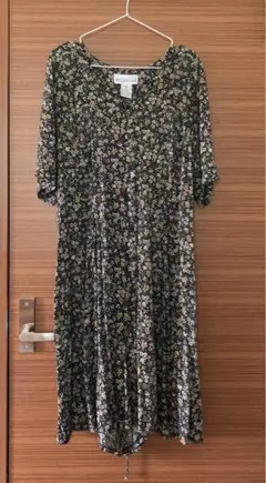 ヴィンテージ 小花柄オールインワン 黒系 サロペット キュロット