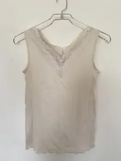 GU ベージュ Vネック タンクトップ M
