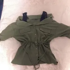 GORGE トップス　肩見え
