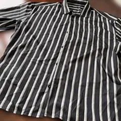 半袖　ストライプシャツ　売り尽くしセール中