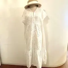 サマンサモスモスブルー♡シフリーワンピース　 刺繍　白　オフ