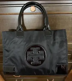 Tory Burch ブラック トートバッグ
