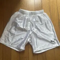 【美品】PUMA ホワイト ハーフパンツ 150 サッカー‼️