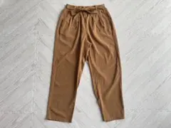 リボン付きブラウンパンツ