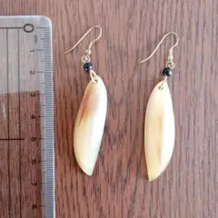 ピアス