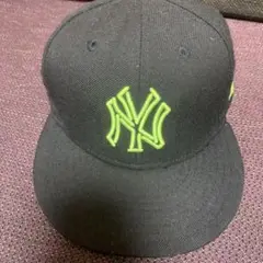 New Era ブラック/ライム ベースボールキャップ 7 1/8