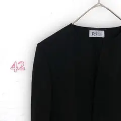 【42】ノーカラージャケット 肩パット入り 無地 留め具ビーズ キラキラ 黒