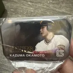 岡本和真　スクエア缶バッジ