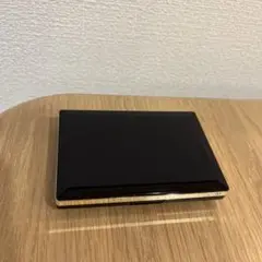 クレドポーボーテ ファンデーションケース