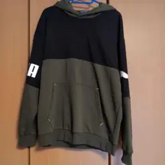 PUMA フード付きパーカー Sサイズ オリーブ/ブラック