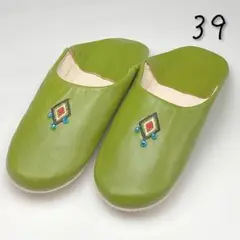 Item thumbnail for item b375a968-a691-4924-98ca-46dca77d6208